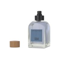 Acqua essenziale blu